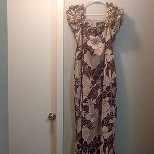 (NWOT)Plum Purple Long Hawaiian Dress
